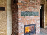 Теплонакопительный камин из старинного кирпича на 100–120 м²