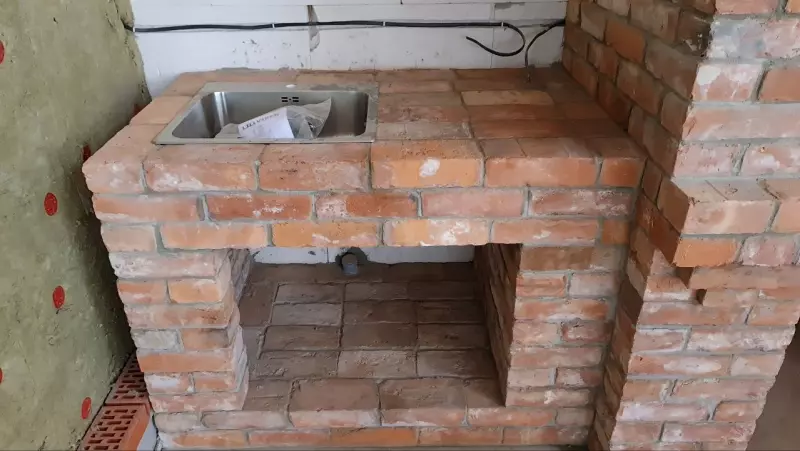 Классический комплекс барбекю из старинного царского кирпича 19 века — фото 3
